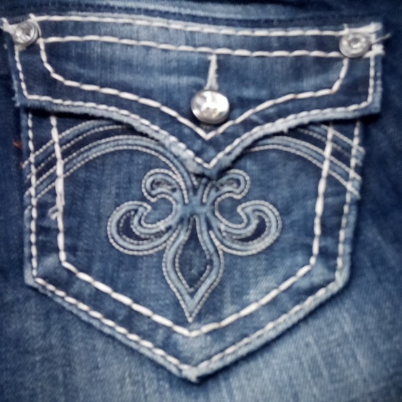 Rock Revival Women's 26 Bootcut Sasha Embellished Embroidered NWOT - Picture 3 of 13